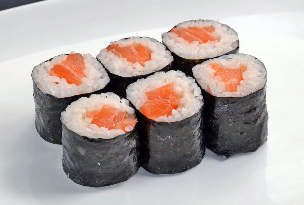 HOSSOMAKI DE SALMÃO